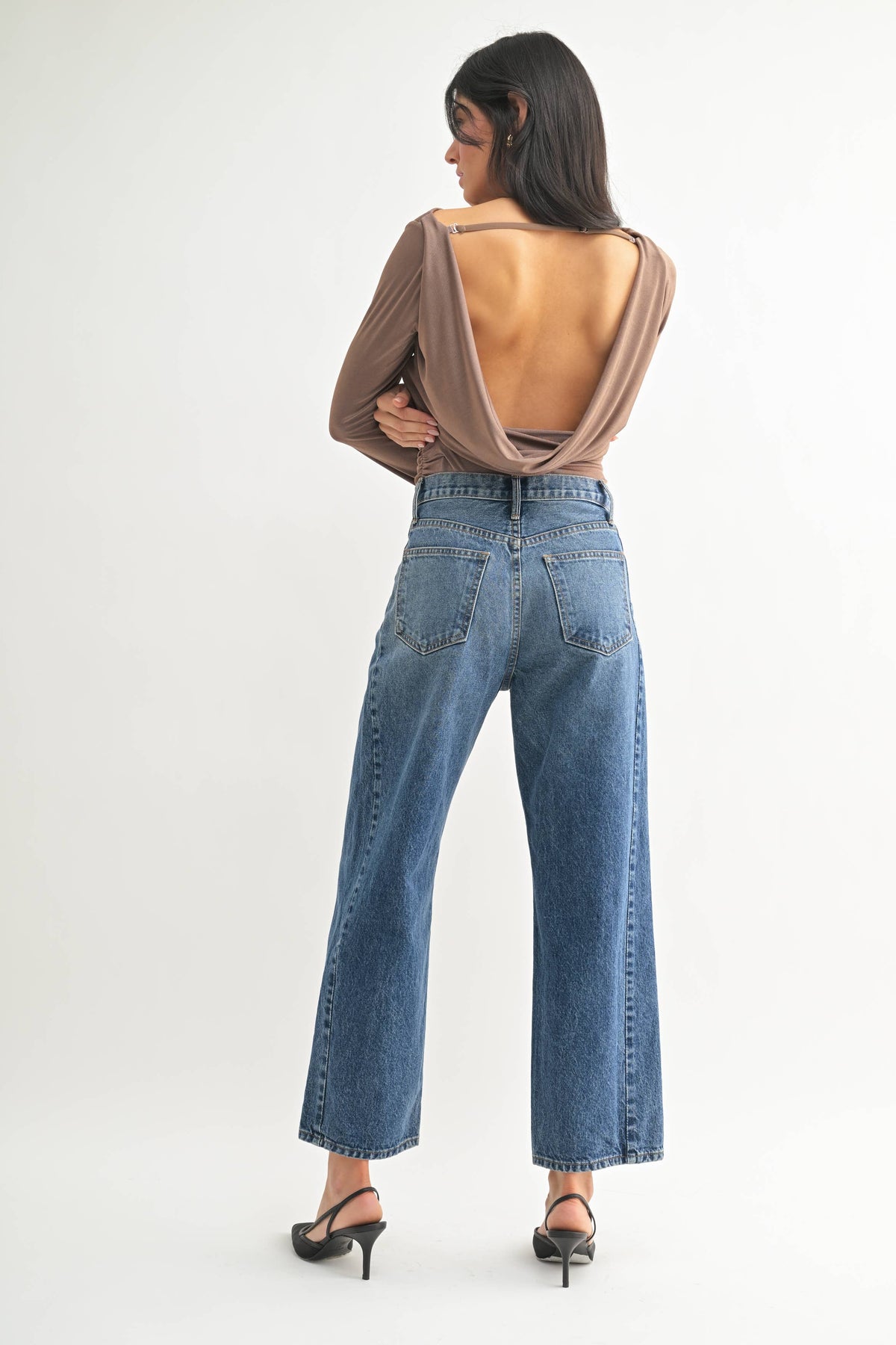 Calli High Rise Twist Seam Barrel Jean in Dark Denim