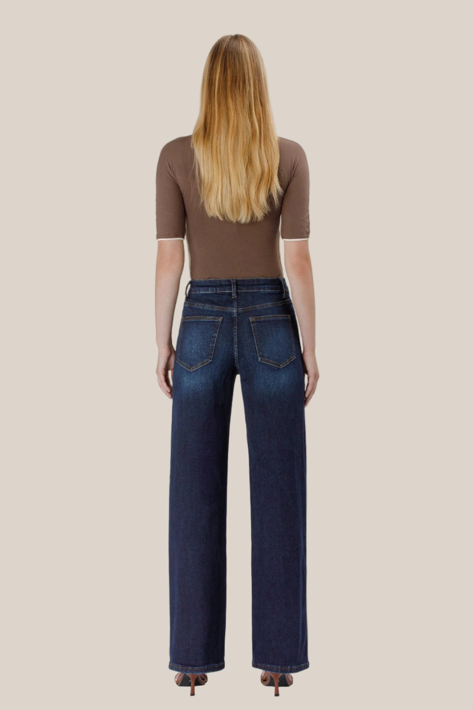 Jessica 90's High Rise Loose Jeans