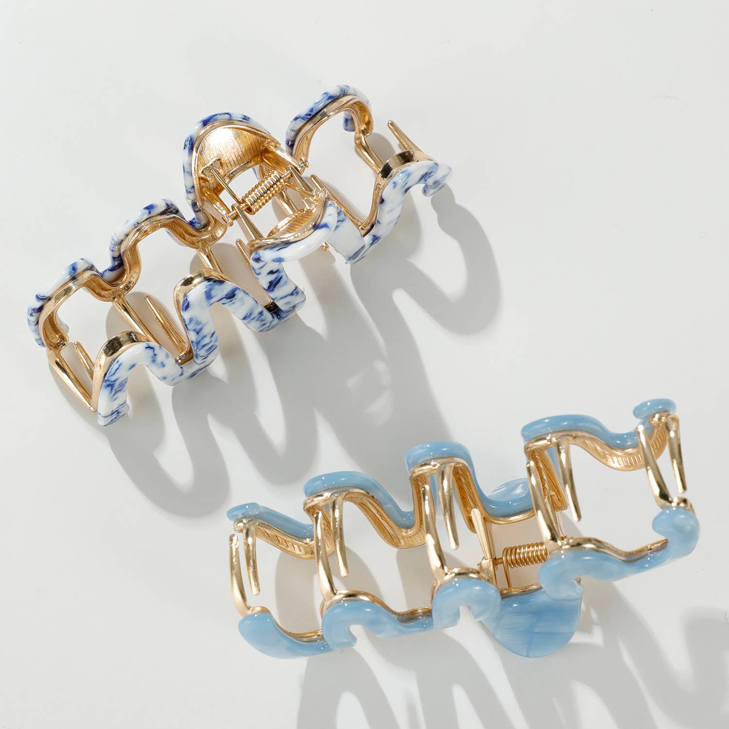 Willow Coastal Large Metal Squiggle Claw Clip
