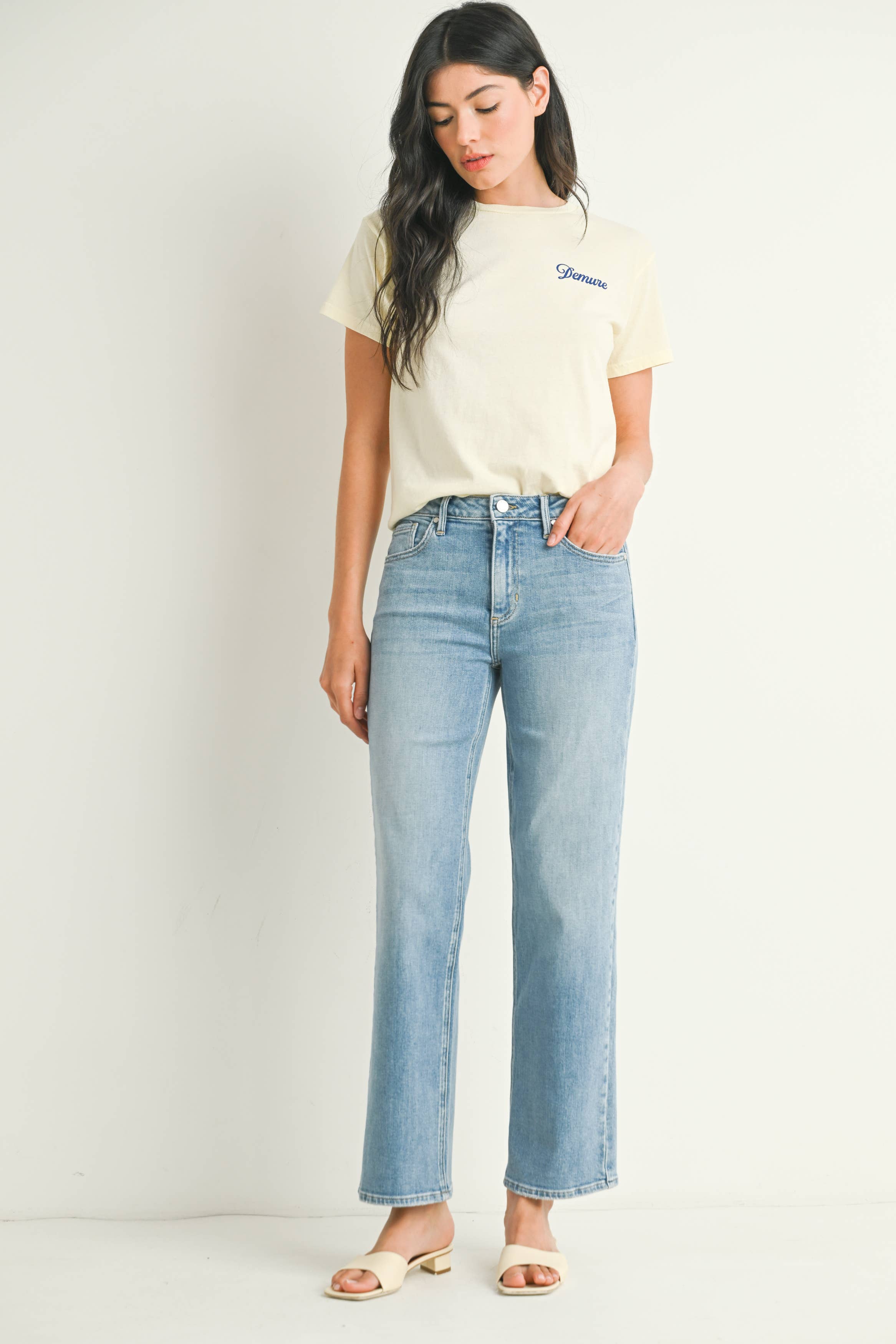 Corrie Stretchy Straight Jean in Light Denim