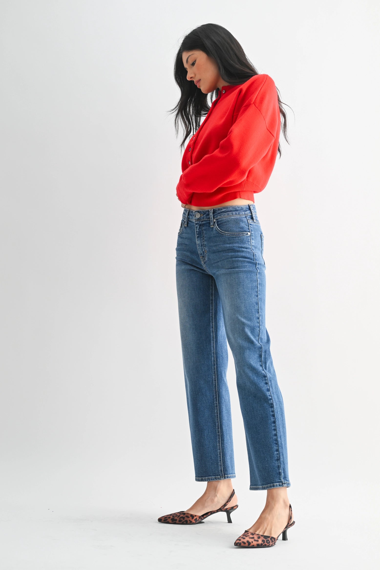 Hailey Mid Rise Slim Wide Leg Jean in Medium Denim