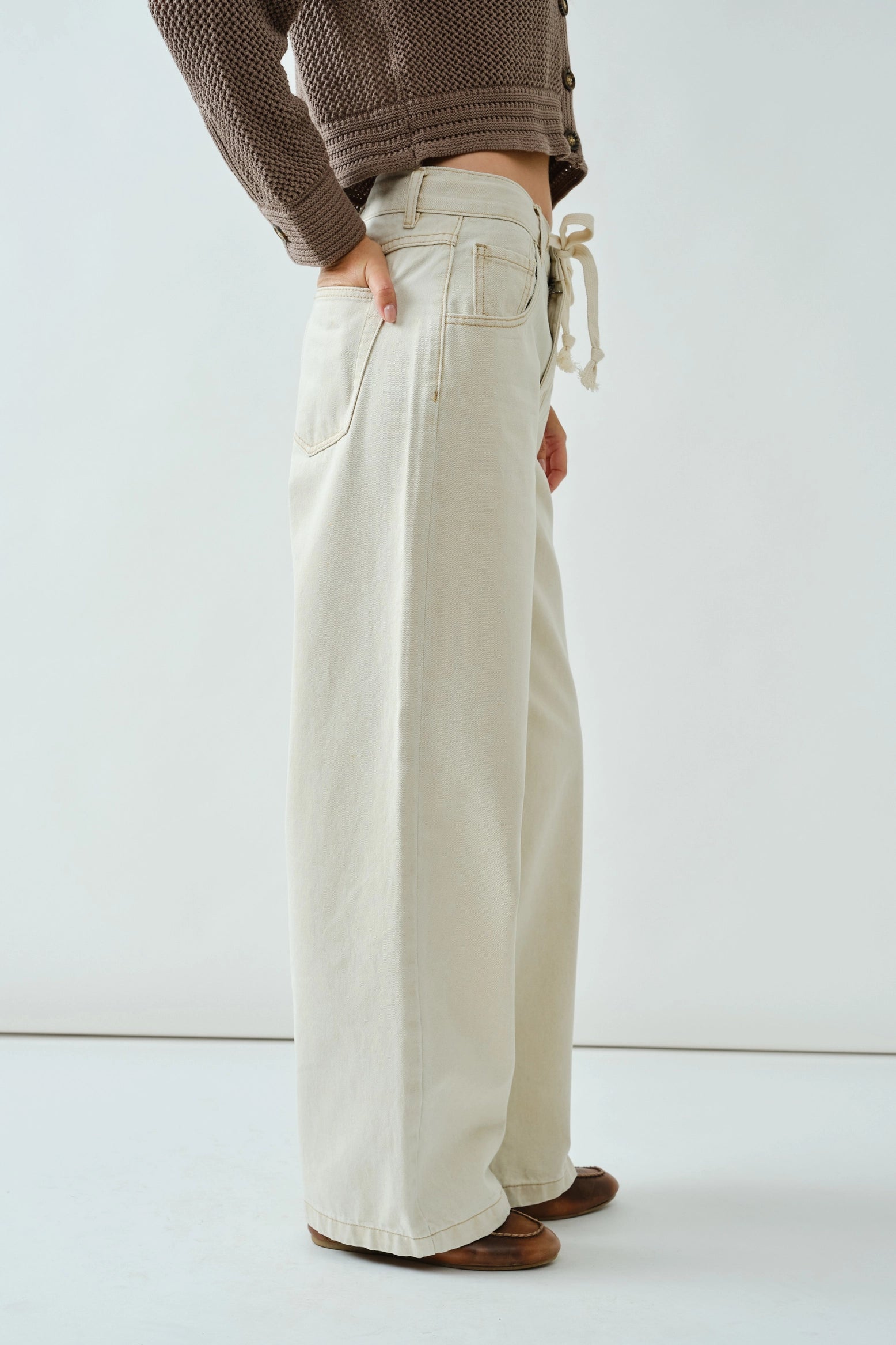 Cheyenne Drawstring Straight Leg Jean in Cream