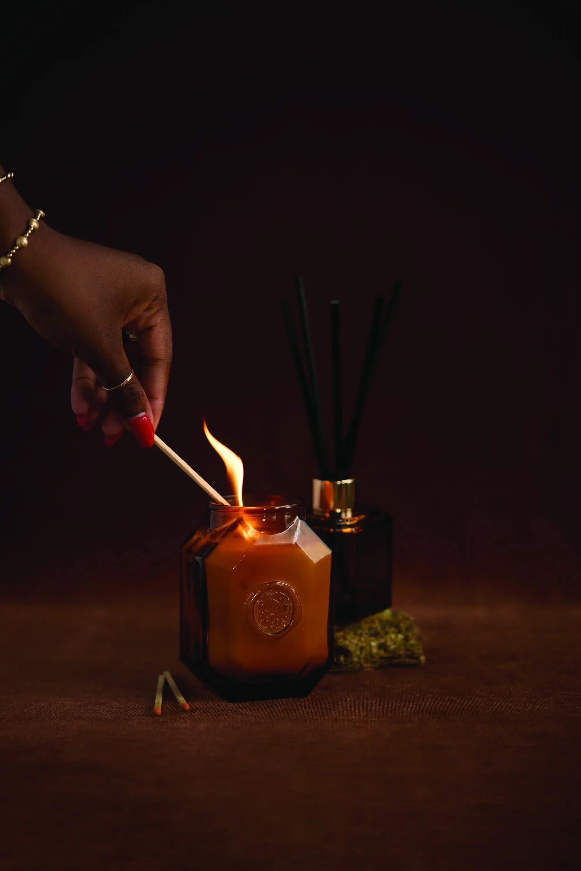 Botanica Candle - Leather & Smoke