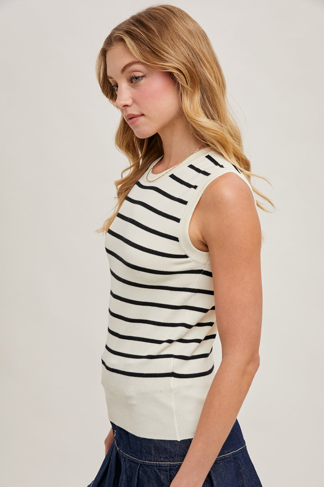STRIPED MUSCLE KNIT TANK TOP - BLACK STRIPE