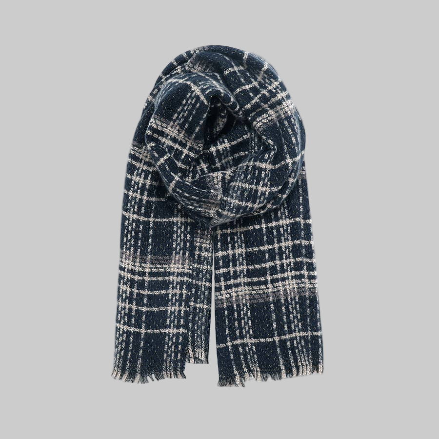 Soft Chunky Knit Plaid Scarf
