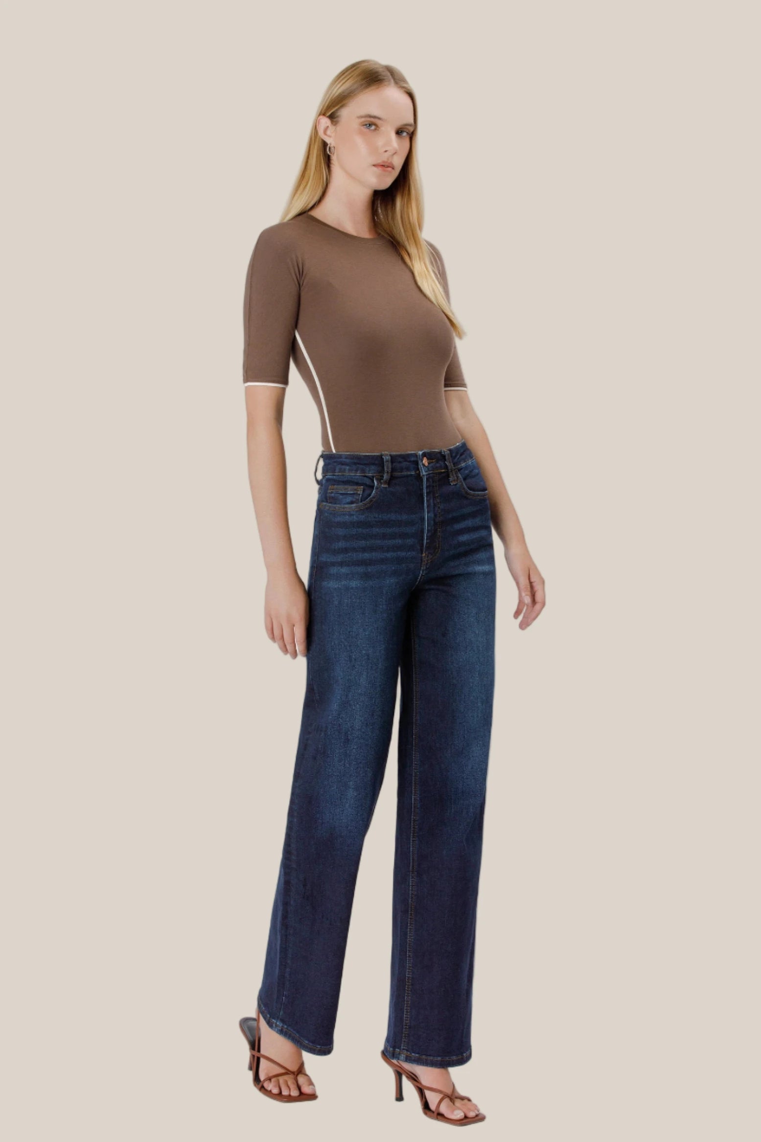 Jessica 90's High Rise Loose Jeans