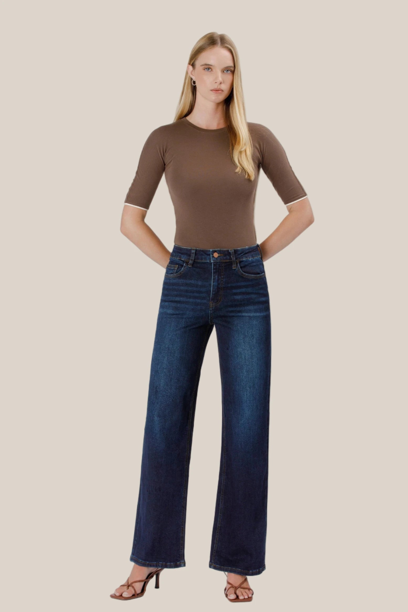 Jessica 90's High Rise Loose Jeans