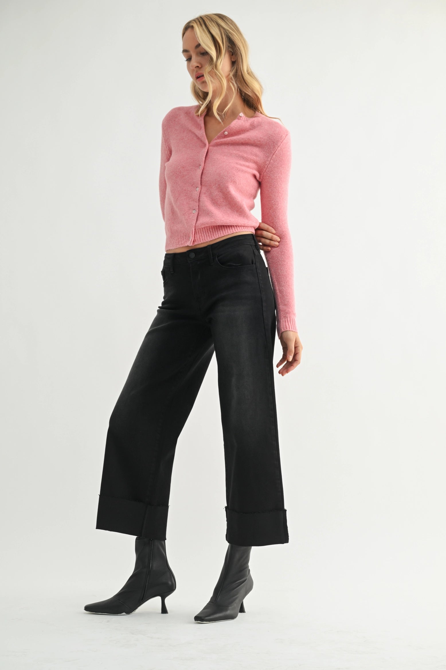 Amber Scissor Cut Cuffed Wide Leg Jean in Washed Black