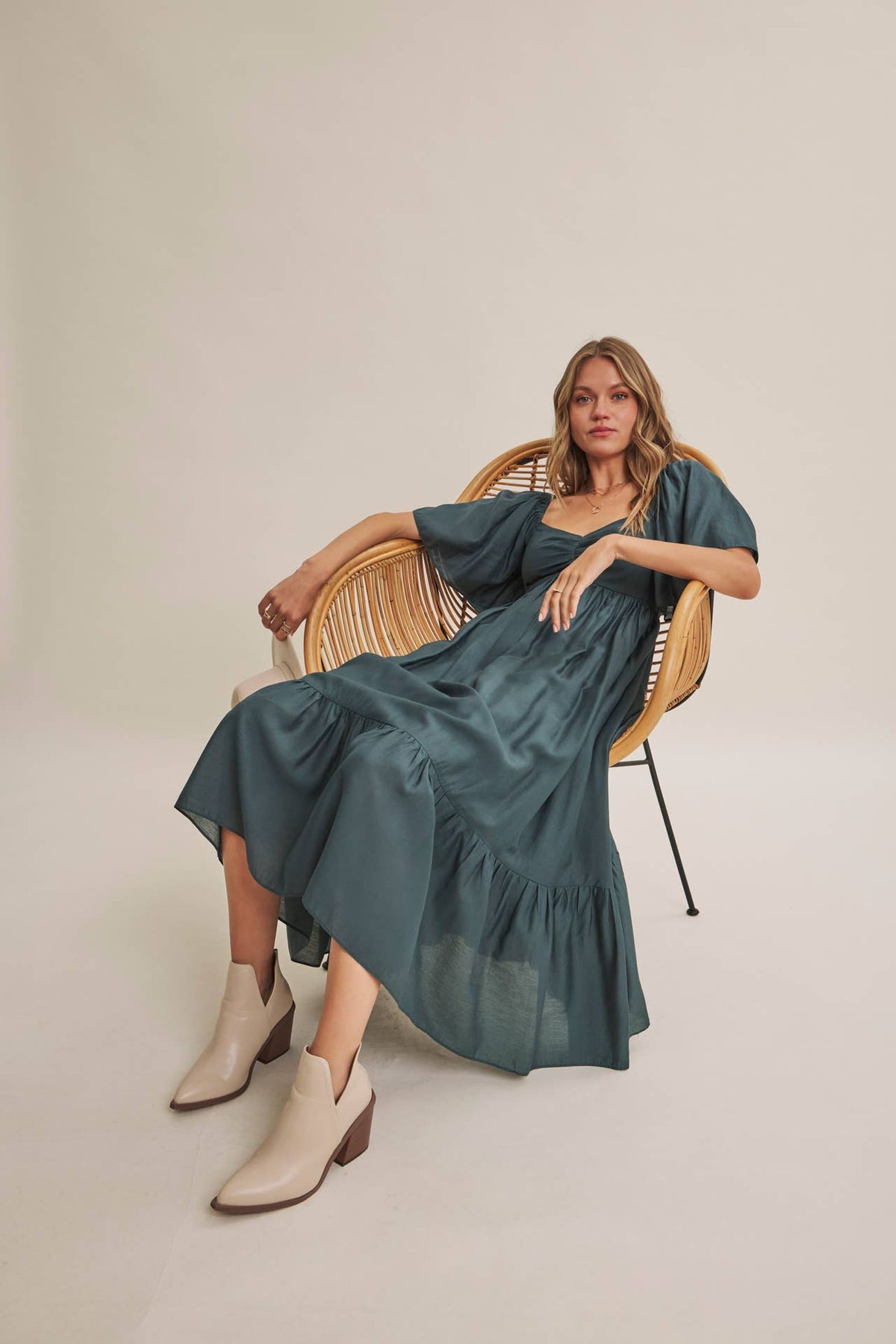 Kyla Sweetheart Midi Dress