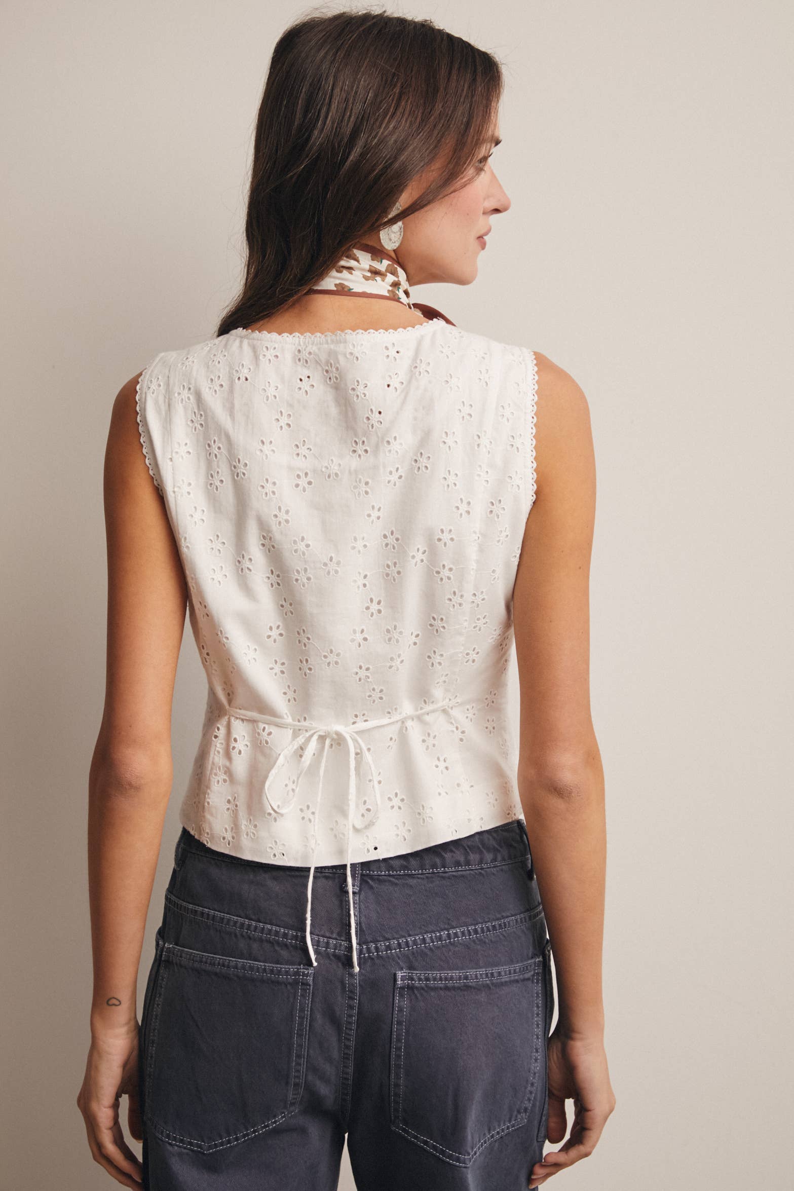 Selah Eyelet Button Down Tank