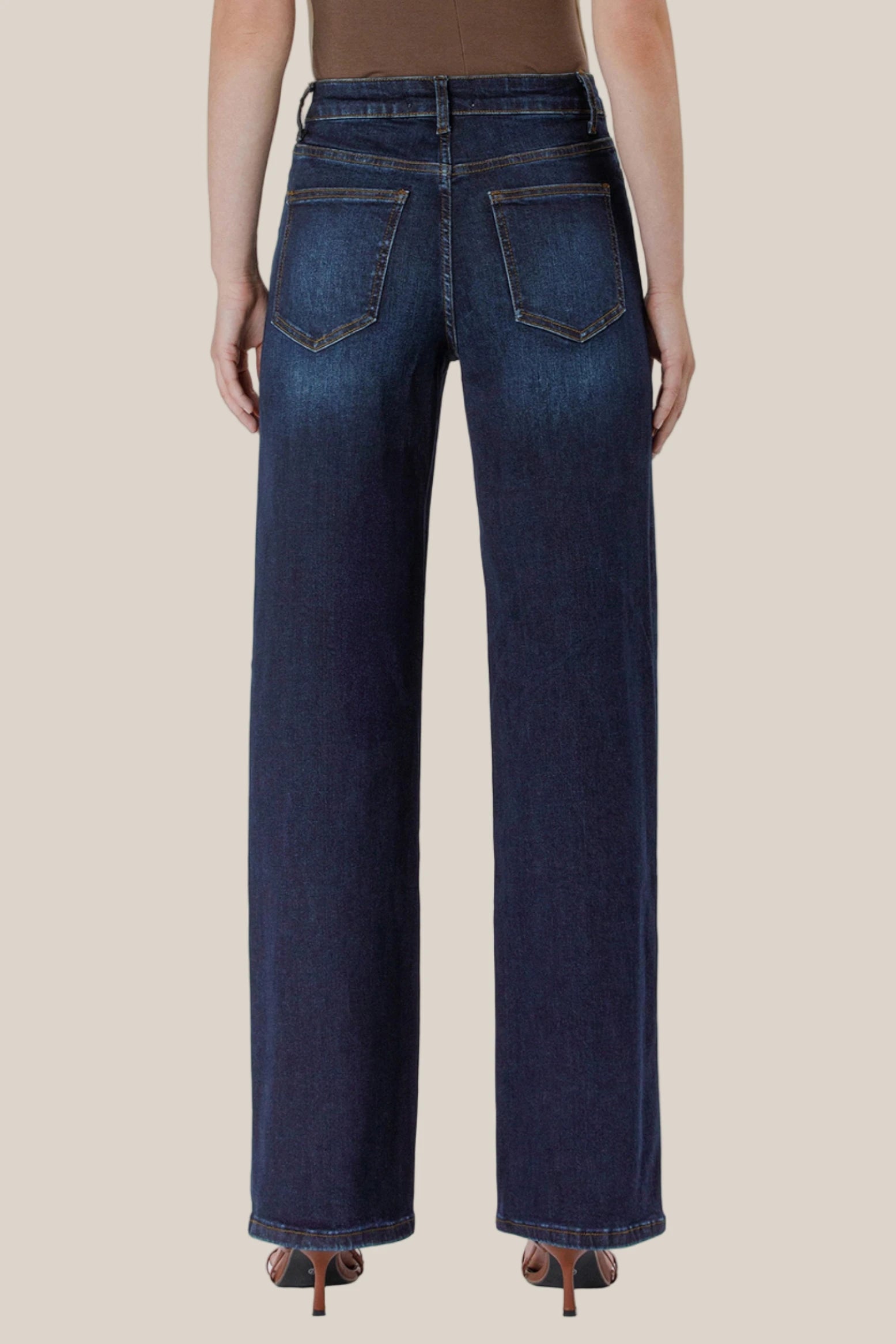 Jessica 90's High Rise Loose Jeans