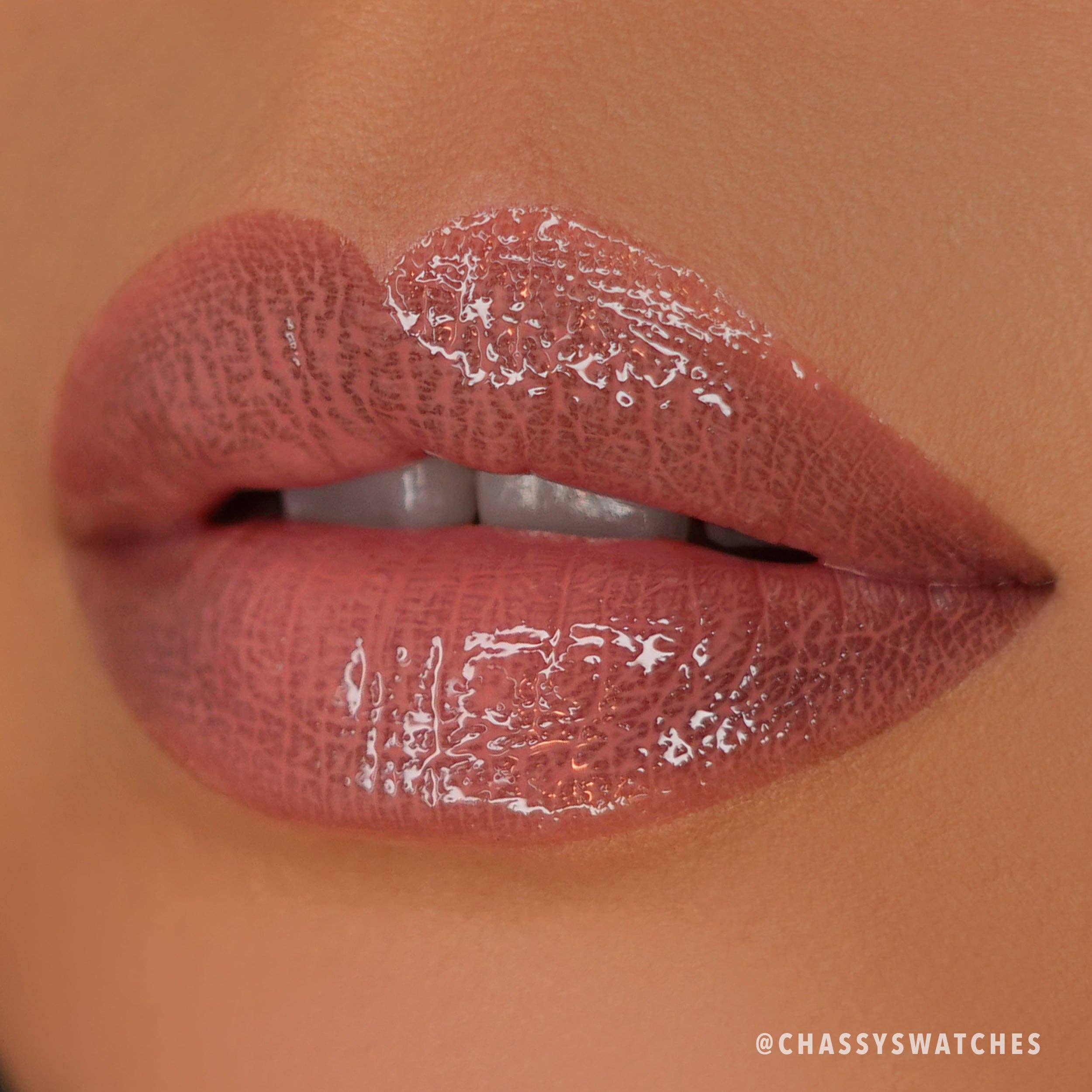 Glow Getter Hydrating Lip Oil - 011 - Soft Peach