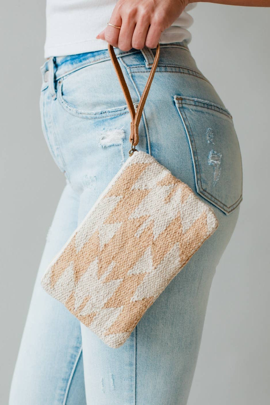 Tan & Cream Aztec Wristlet