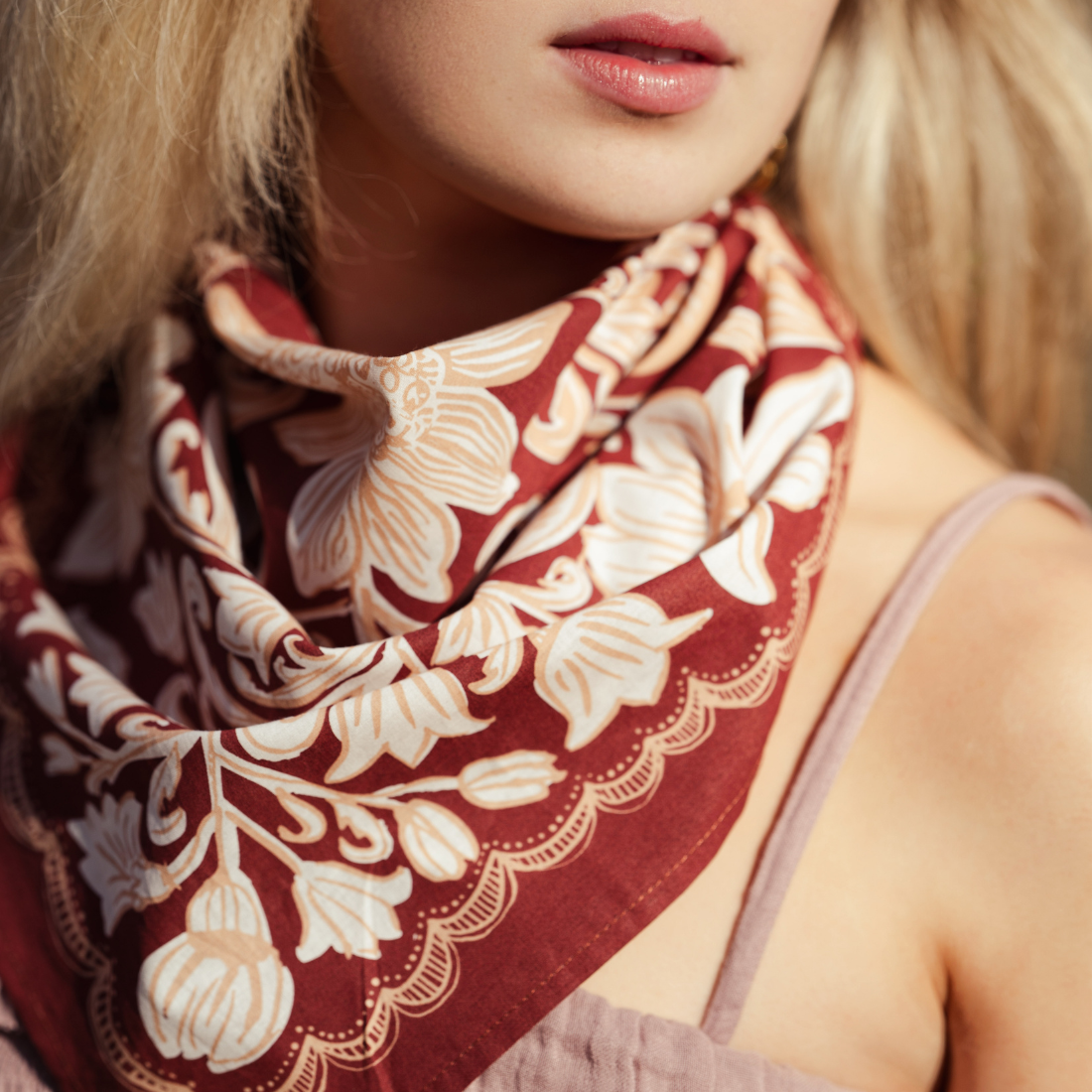 No. 138 Agatha Bandana