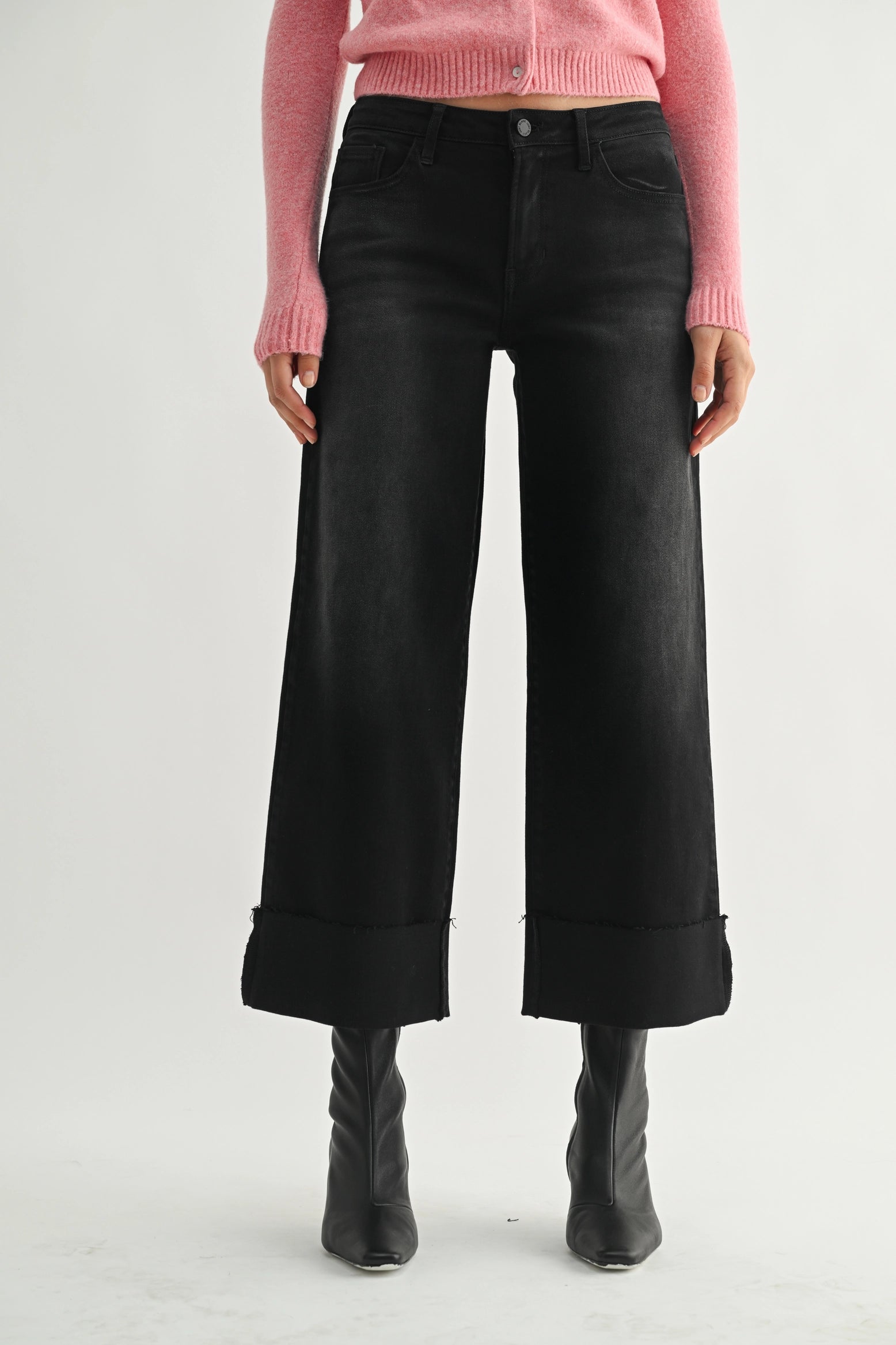 Amber Scissor Cut Cuffed Wide Leg Jean in Washed Black
