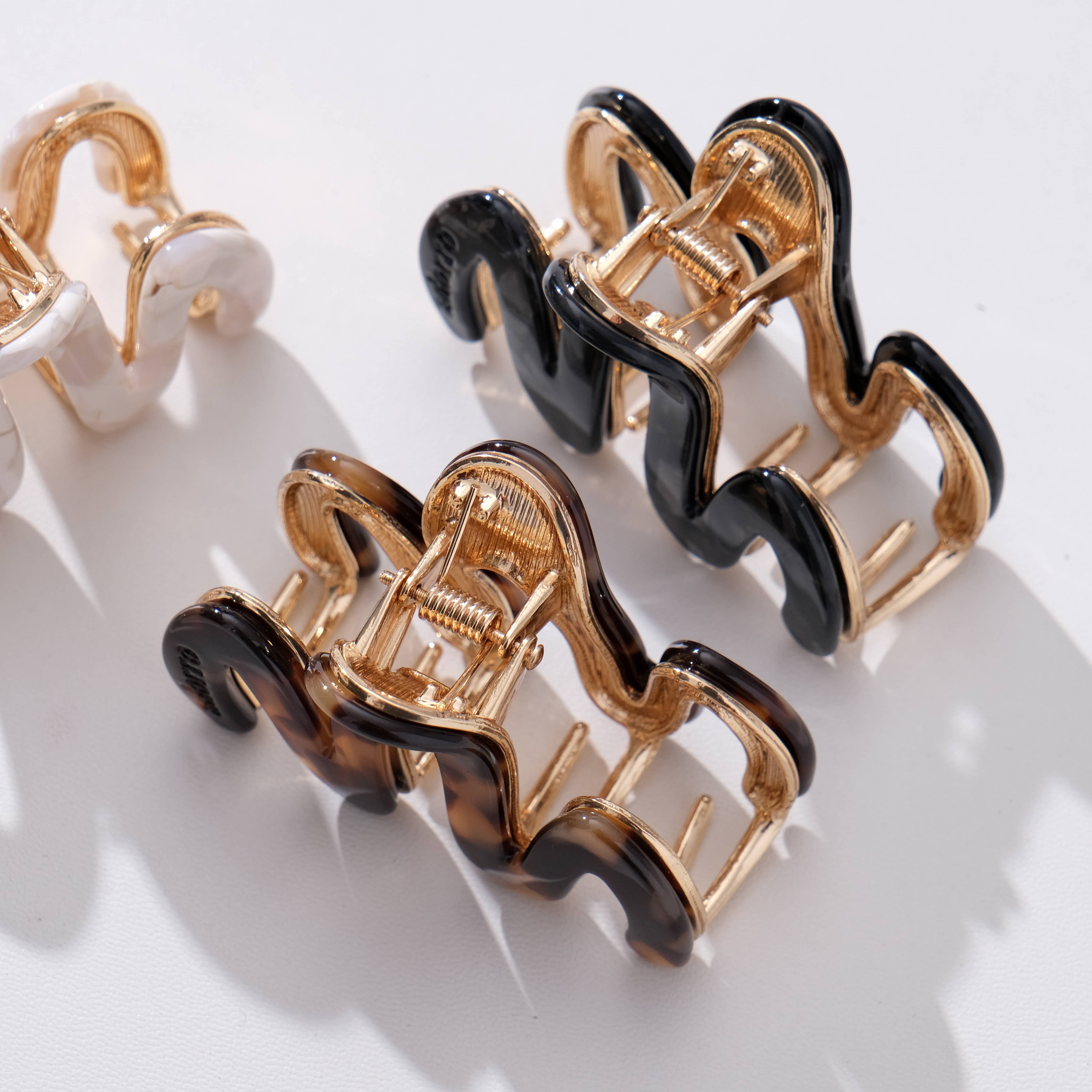 Willow Mini Squiggle Metal Claw Clip