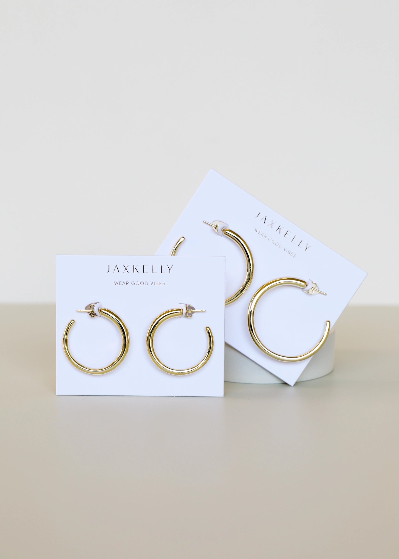Medium Everyday Hoop Earrings