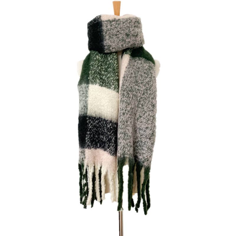 Soft Chunky Plaid Fleece Oblong Tassel Scarf