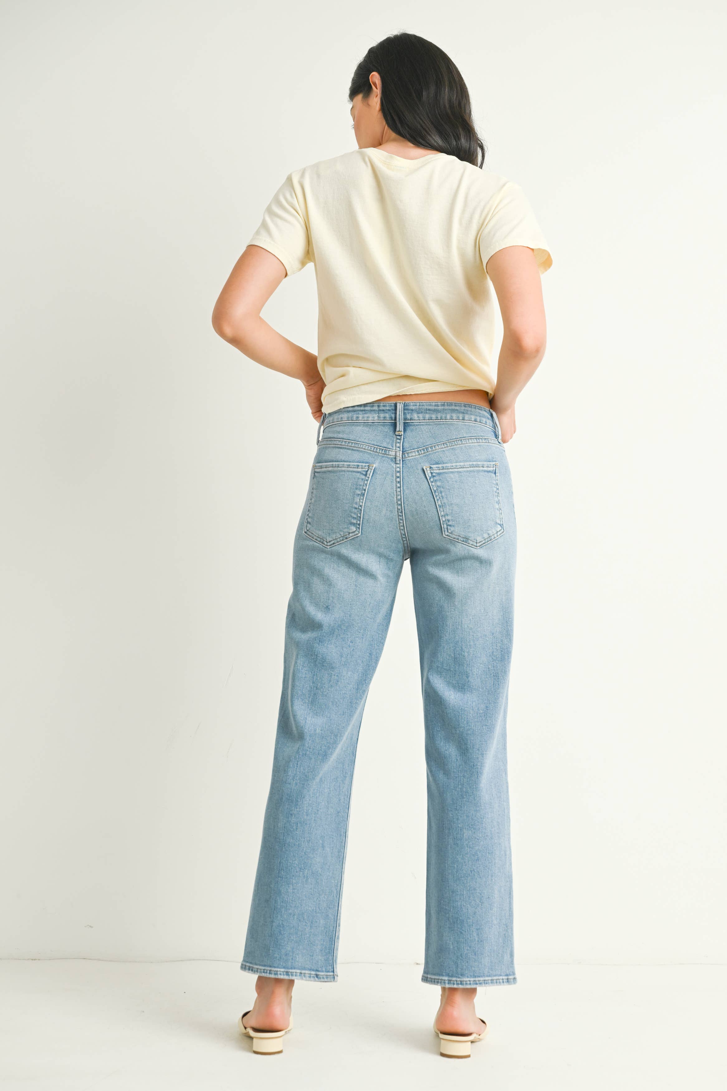 Corrie Stretchy Straight Jean in Light Denim