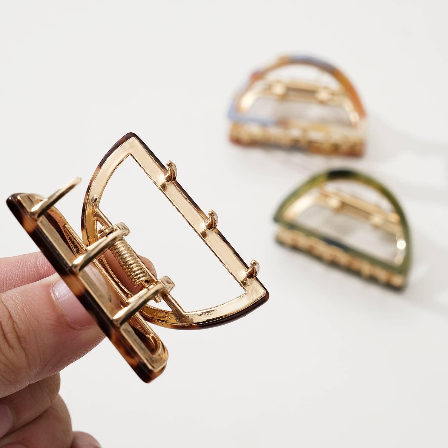 Rosalie Small Half Moon Metal Claw Clip