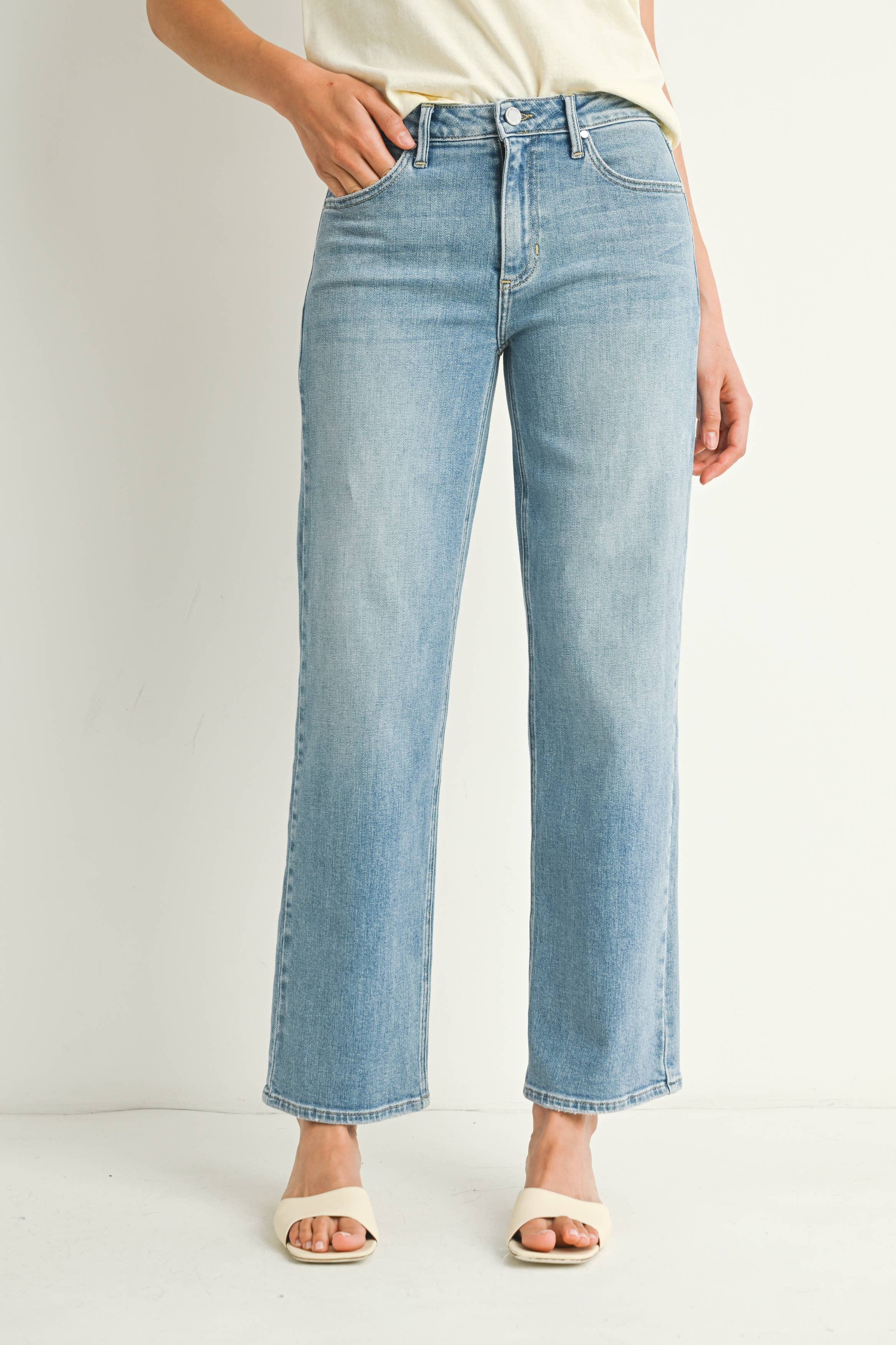 Corrie Stretchy Straight Jean in Light Denim
