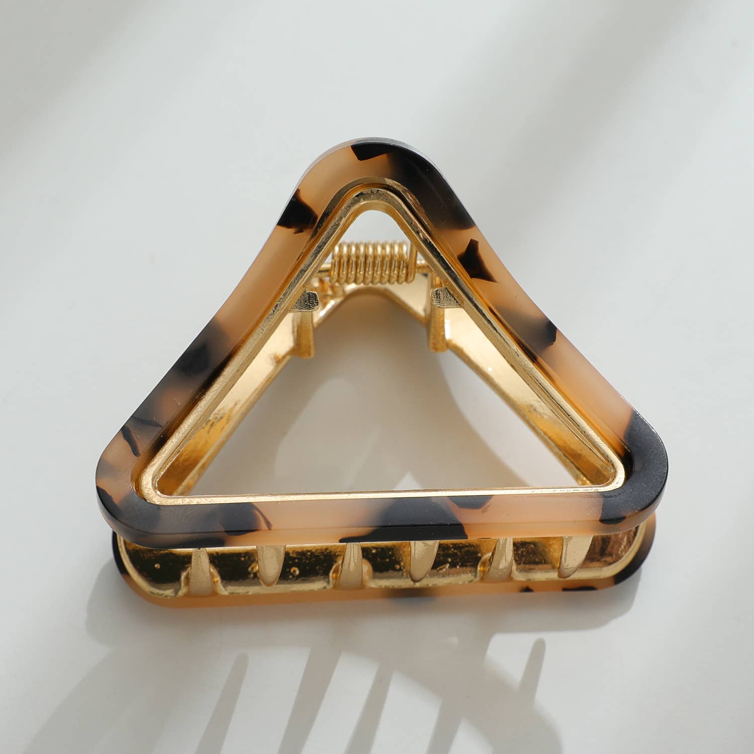 Amelie Small Classic Triangle Metal Claw Clip